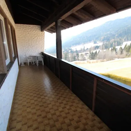 In Near アパート